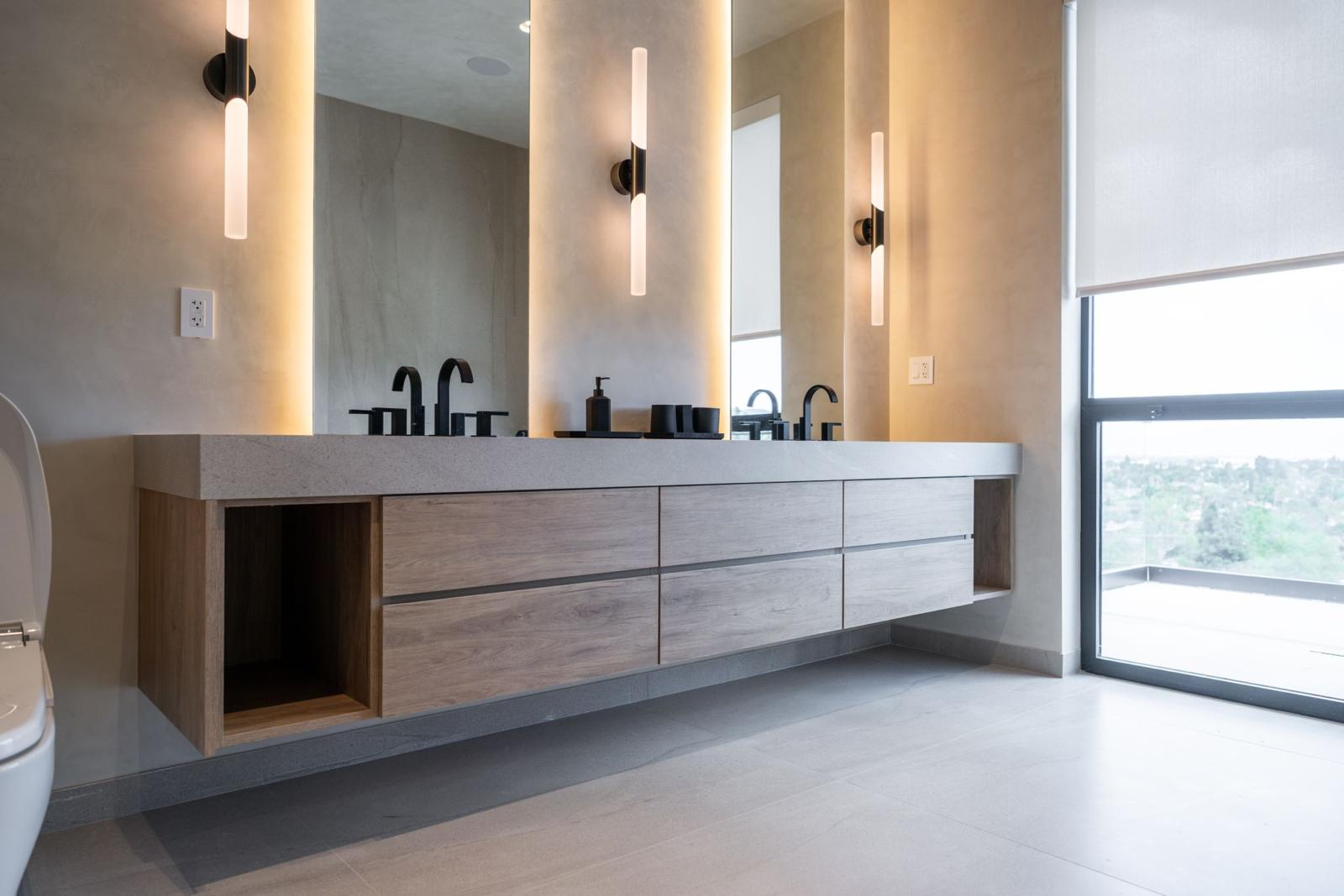 Bathroom Lightning